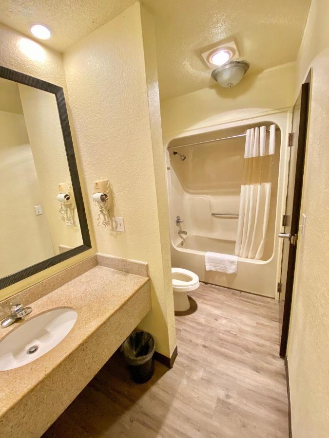 Travelers Inn Elizabeth City Extérieur photo